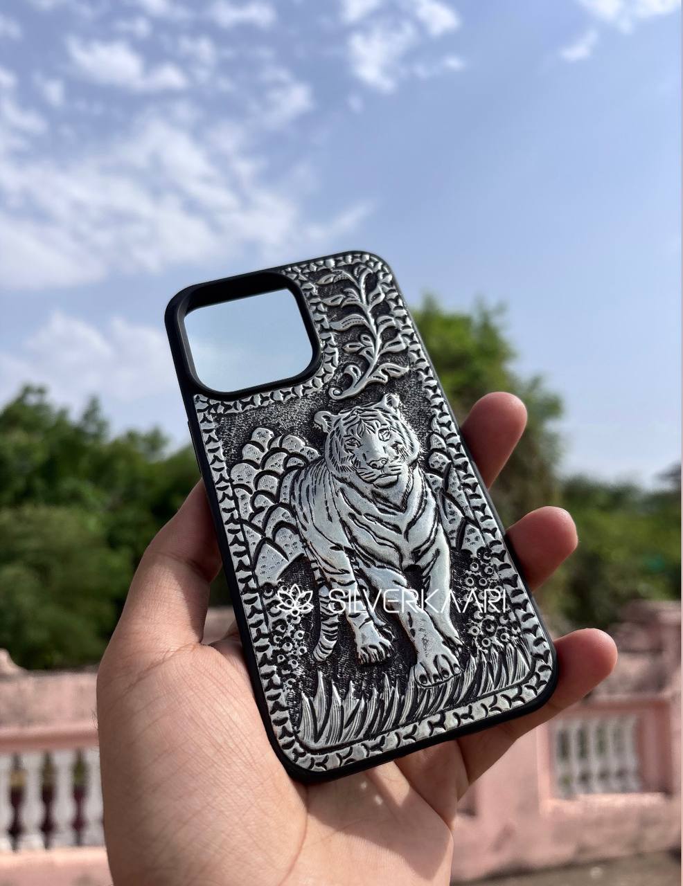 Tiger Royal Silver Mobile Cover