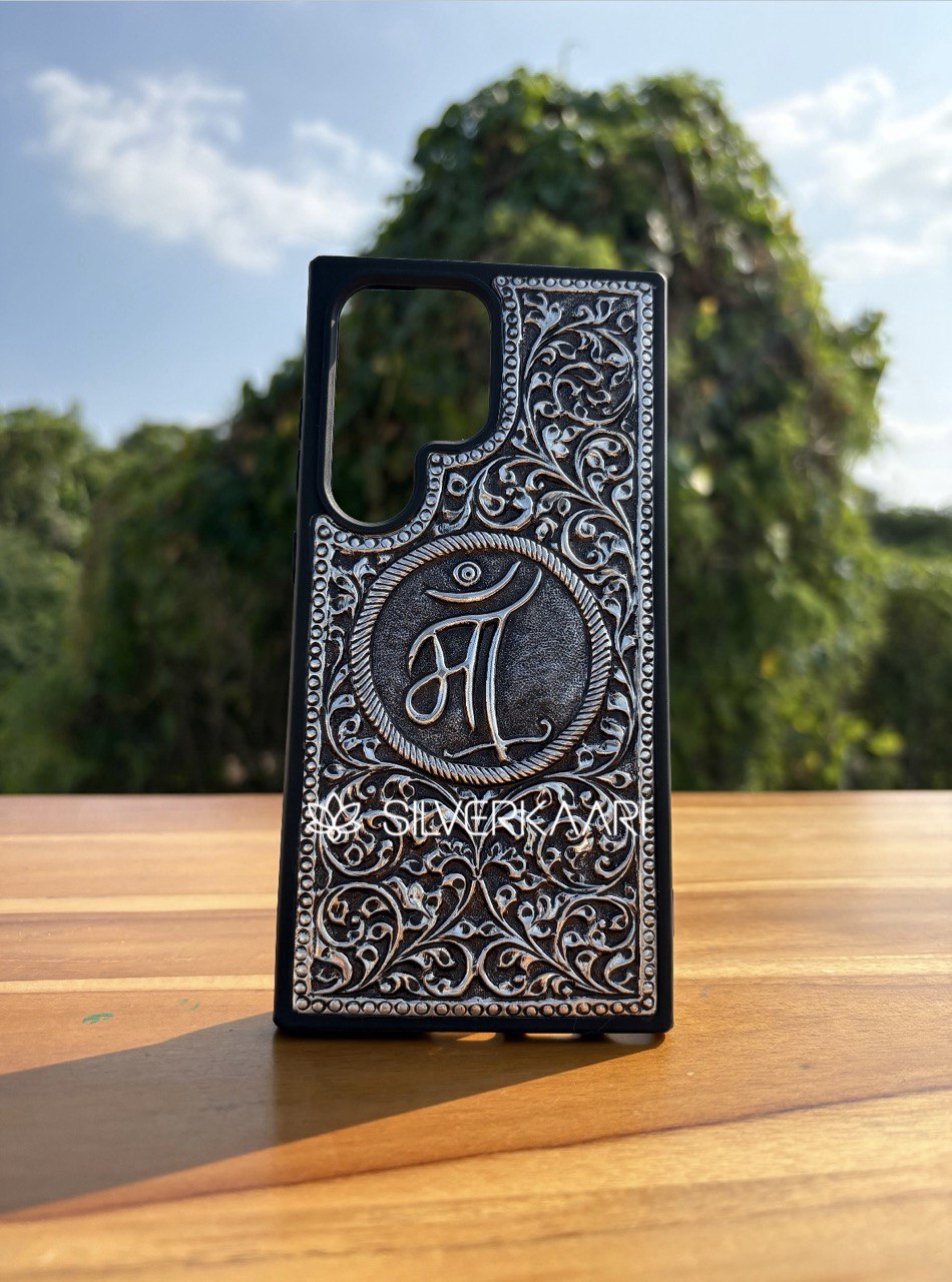 Maa Handcrafted Silver Case