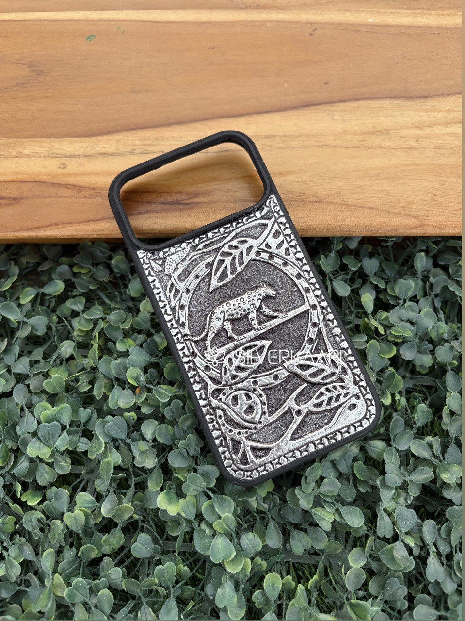 Cheetah Edition Silver Phone Case