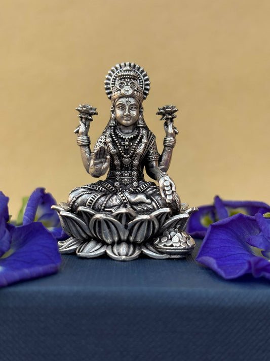 Lakshmi Ji 92.5 Silver 3D Idol – Blessings of Wealth & Prosperity