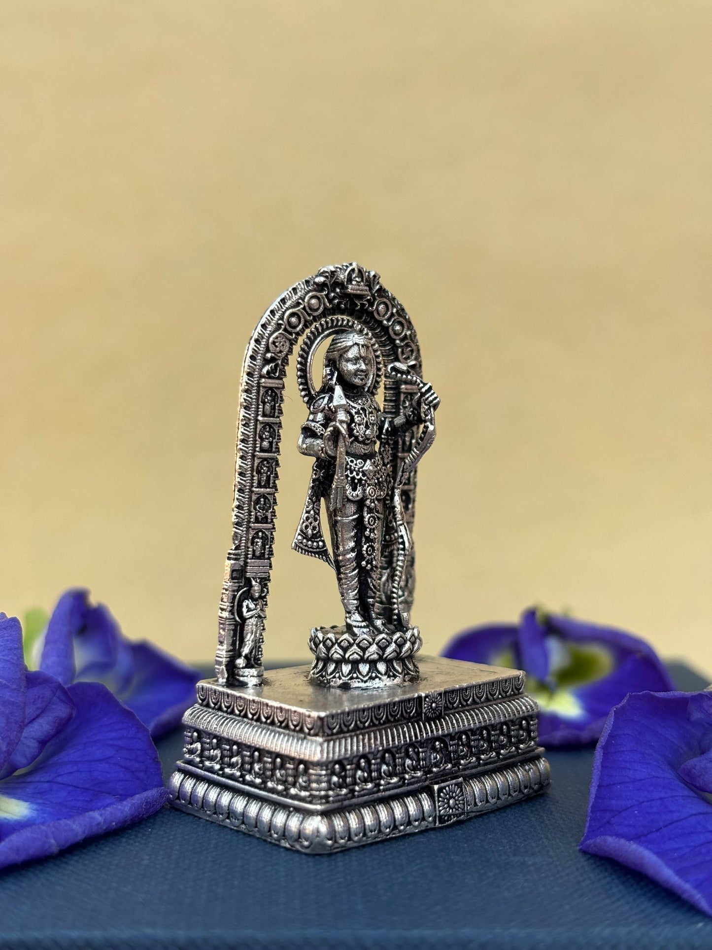 Ram Lalla 92.5 Silver Idol