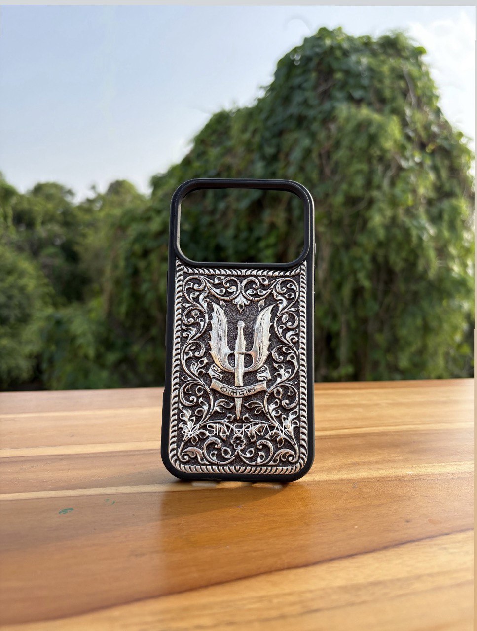 Balidan Emblem Silver Mobile Cover